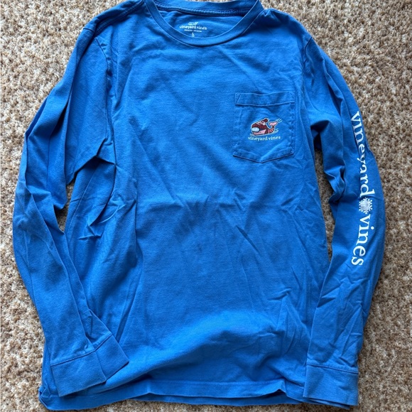 Vineyard Vines Other - Vineyard Vines Classic Blue Tee long sleeve (snow theme) size youth large